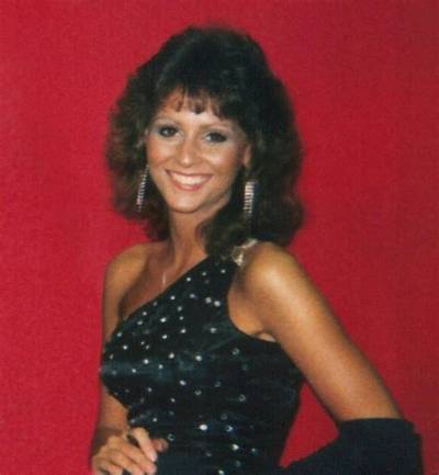 Miss Elizabeth Net Worth, Age, Height, Bio, Birthday, Wiki!