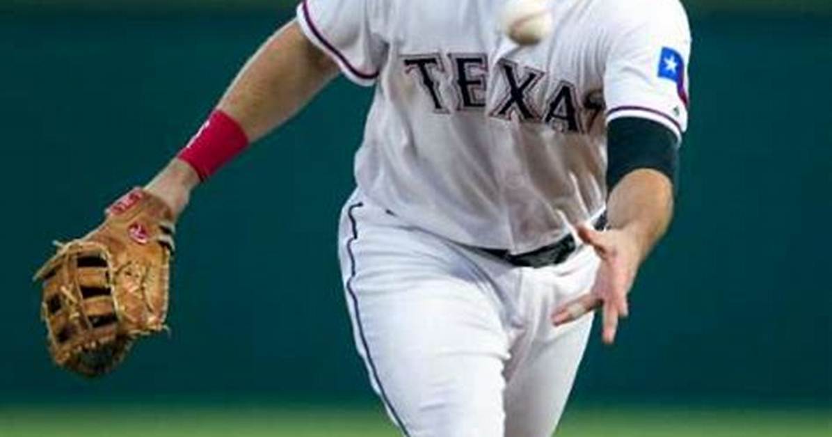 Mitch Moreland Net Worth, Age, Height, Bio, Birthday, Wiki!