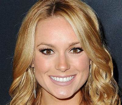 Molly Mcgrath Net Worth, Age, Height, Bio, Birthday, Wiki!