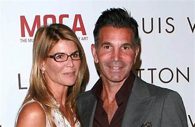 Mossimo Giannulli Net Worth, Age, Height, Bio, Birthday, Wiki!