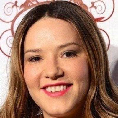 Nadia Giosia Net Worth, Age, Height, Bio, Birthday, Wiki!
