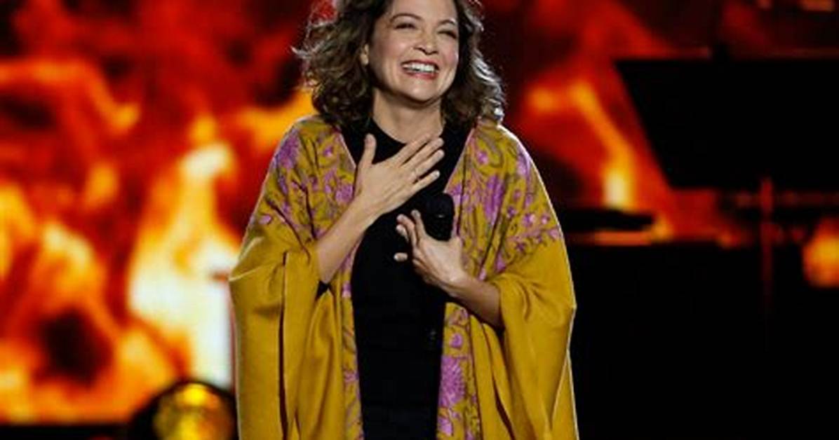 Natalia Lafourcade Net Worth, Age, Height, Bio, Birthday, Wiki!