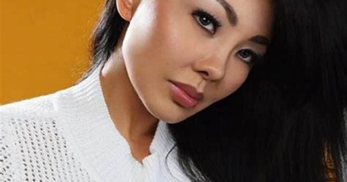 Natasha Yi Net Worth, Age, Height, Bio, Birthday, Wiki!