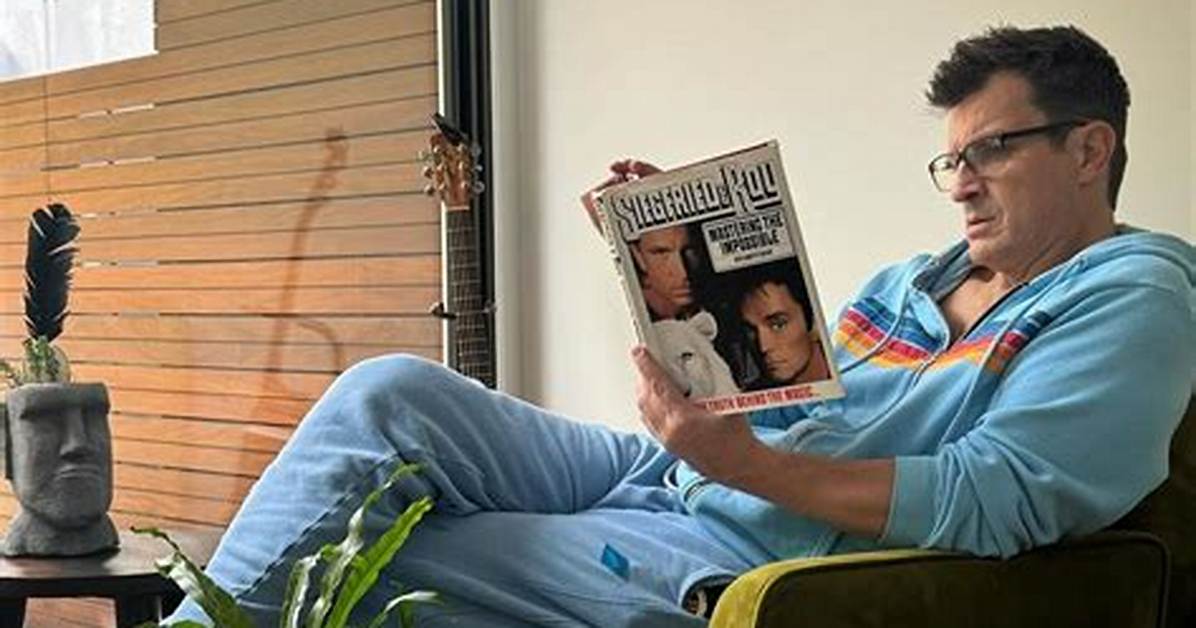 Nathan the Cat Lady - Net Worth, Age, Height, Birthday, Bio, Wiki!