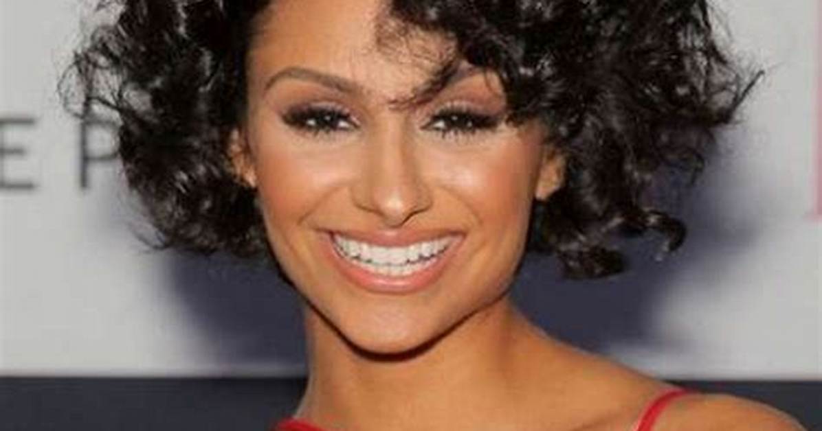 Nazanin Mandi Net Worth 2024, Age, Height, Bio, Birthday, Wiki!