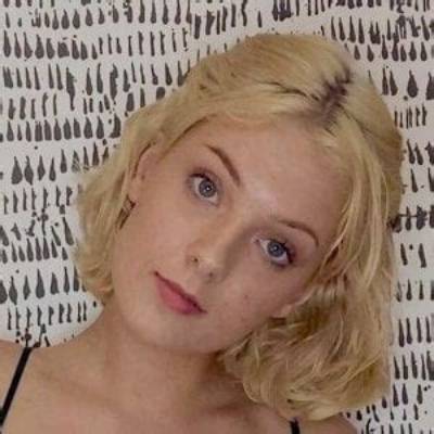 Neen Bowen - Net Worth, Age, Height, Birthday, Bio, Wiki!