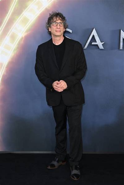 Neil Gaiman Net Worth, Age, Height, Bio, Birthday, Wiki!
