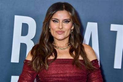 Nelly Furtado Net Worth, Age, Height, Bio, Birthday, Wiki!