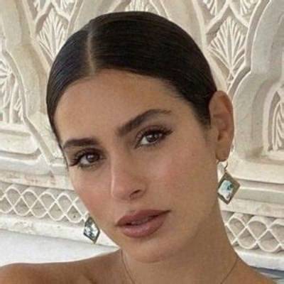 Nicole Isaacs - Net Worth, Age, Height, Birthday, Bio, Wiki!