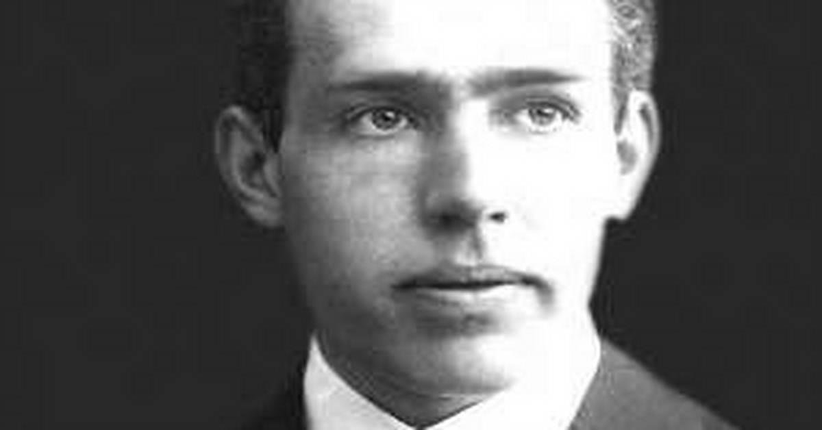 Niels Bohr - Net Worth, Age, Height, Birthday, Bio, Wiki!