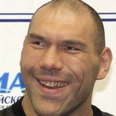 Nikolai Valuev - Net Worth, Age, Height, Birthday, Bio, Wiki!