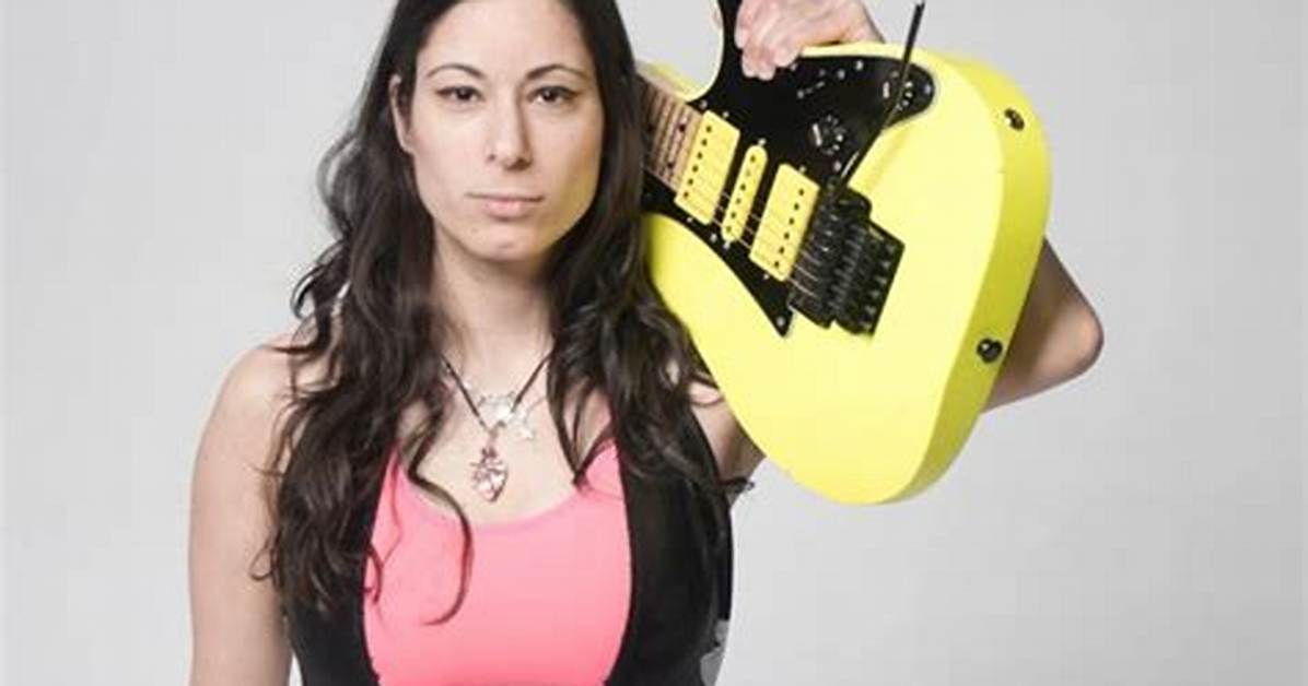 Nili Net Worth, Age, Height, Bio, Birthday, Wiki!