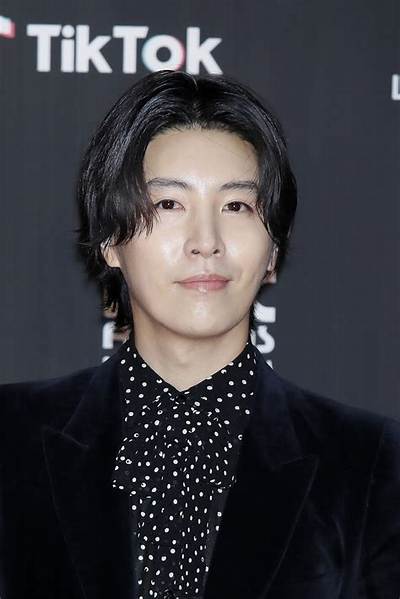No Min-Woo Net Worth 2024, Age, Height, Bio, Birthday, Wiki!