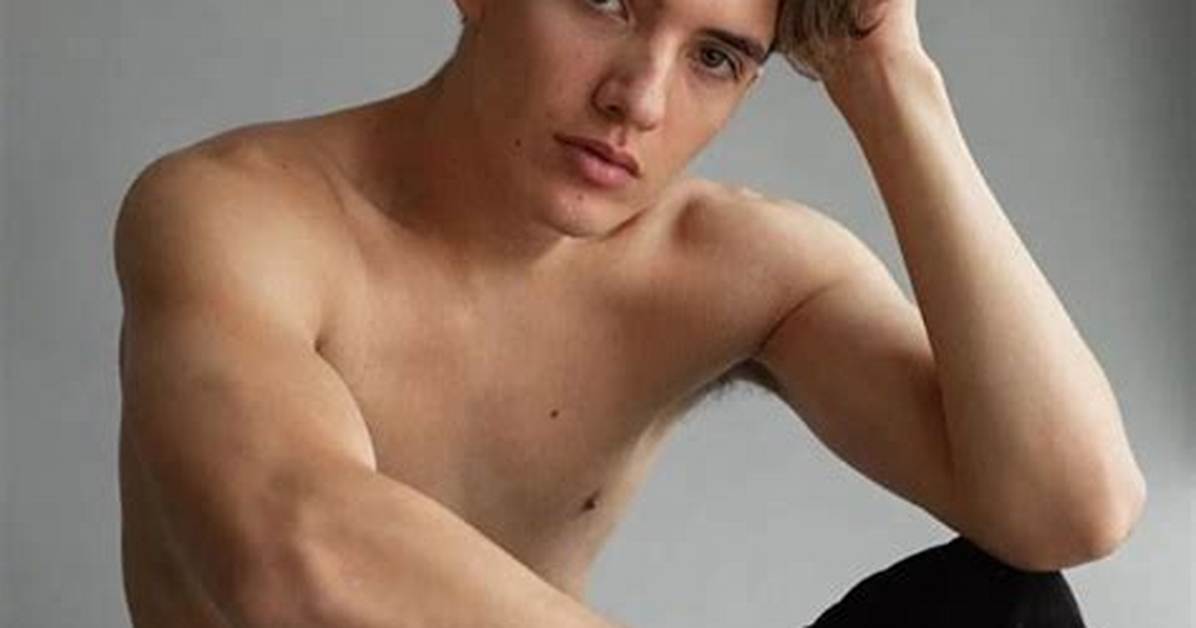 Noah Urrea Net Worth, Age, Height, Bio, Birthday, Wiki!