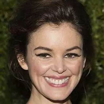 Nora Zehetner - Net Worth, Age, Height, Birthday, Bio, Wiki!