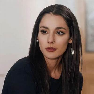 Oka Giner Net Worth 2024, Age, Height, Bio, Birthday, Wiki!