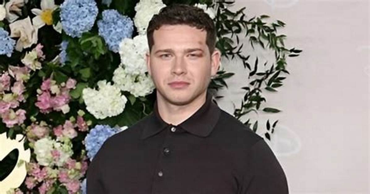 Oliver Stark Net Worth, Age, Height, Bio, Birthday, Wiki!