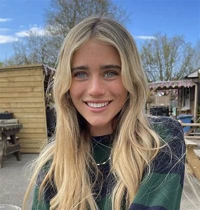 Olivia Neill Net Worth, Age, Height, Bio, Birthday, Wiki!