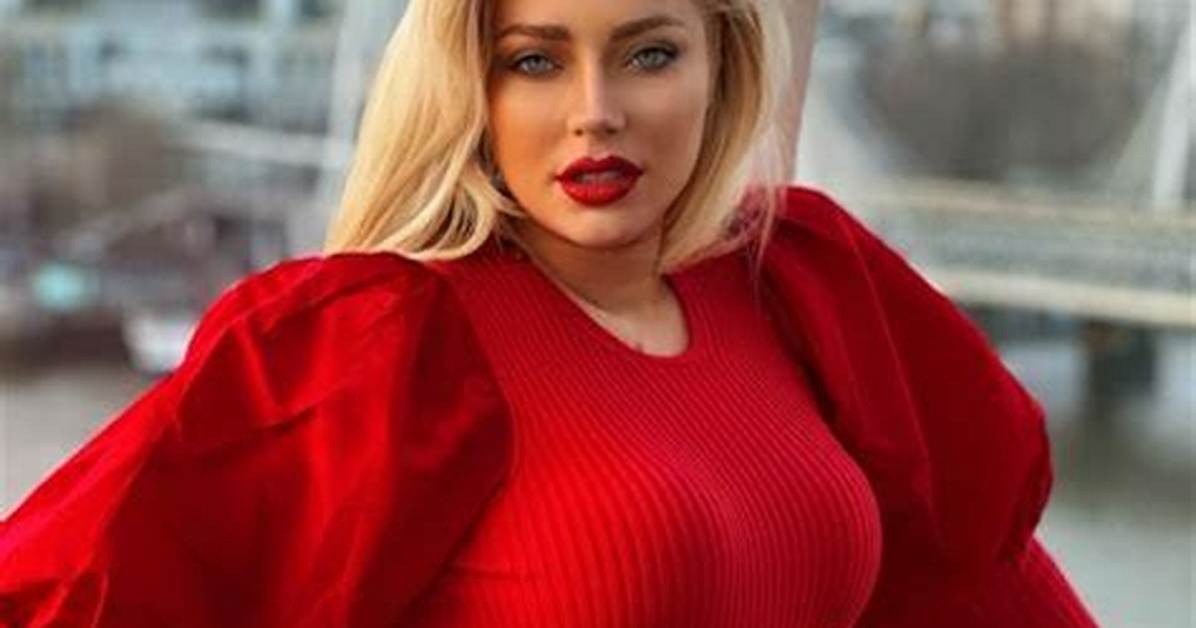 Olya Viglione - Net Worth, Age, Height, Birthday, Bio, Wiki!