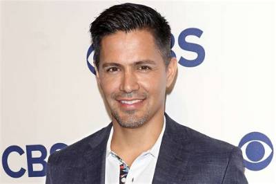 Omi Hernandez - Net Worth, Age, Height, Birthday, Bio, Wiki!