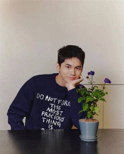 Ong Seong-Wu - Net Worth, Age, Height, Birthday, Bio, Wiki!