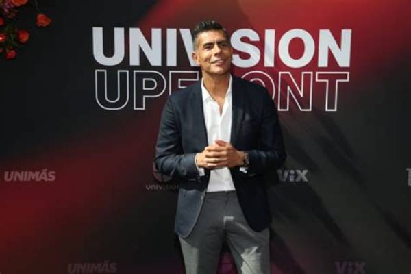 Oswaldo Segura - Net Worth, Age, Height, Birthday, Bio, Wiki!