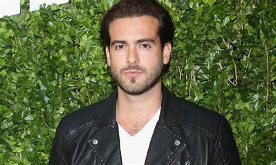 Pablo Lyle - Net Worth, Age, Height, Birthday, Bio, Wiki!