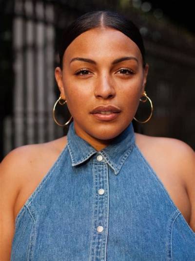 Paloma Elsesser Net Worth, Age, Height, Bio, Birthday, Wiki!