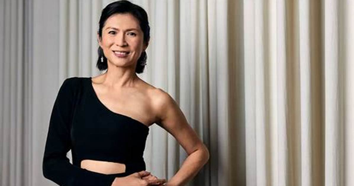 Pan Lingling Net Worth, Age, Height, Bio, Birthday, Wiki!