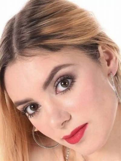 Paola Shea Net Worth, Age, Height, Bio, Birthday, Wiki!