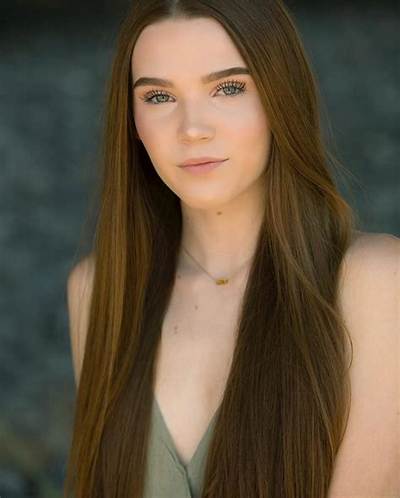 Paris Warner - Net Worth, Age, Height, Birthday, Bio, Wiki!
