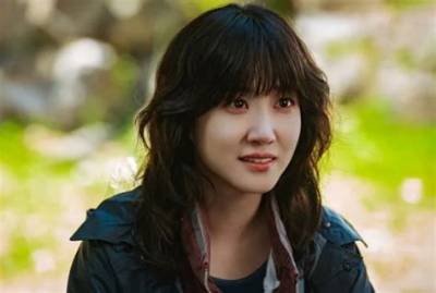 Park Eun-Bin Net Worth, Age, Height, Bio, Birthday, Wiki!