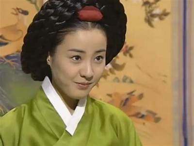 Park Eun-Hye Net Worth 2024, Age, Height, Bio, Birthday, Wiki!