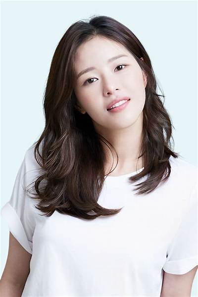 Park Hee-Von - Net Worth, Age, Height, Birthday, Bio, Wiki!