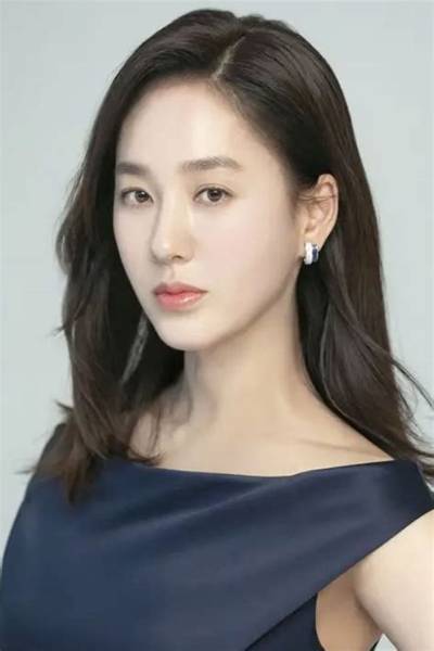 Park Joo-Mi Net Worth, Age, Height, Bio, Birthday, Wiki!
