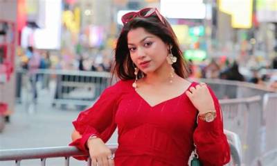 Parsa Evana - Net Worth, Age, Height, Birthday, Bio, Wiki!