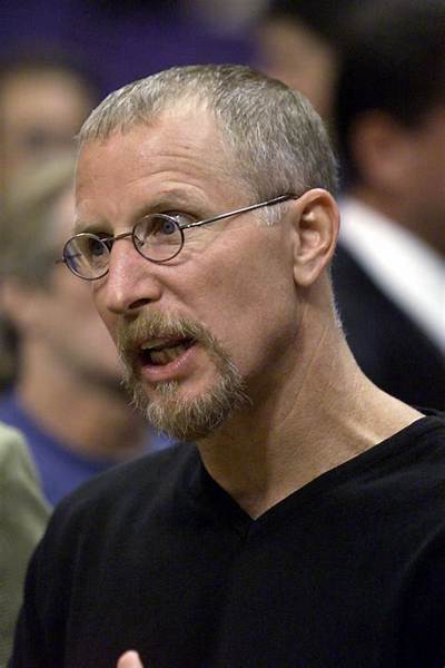 Pat Borders - Net Worth, Age, Height, Birthday, Bio, Wiki!