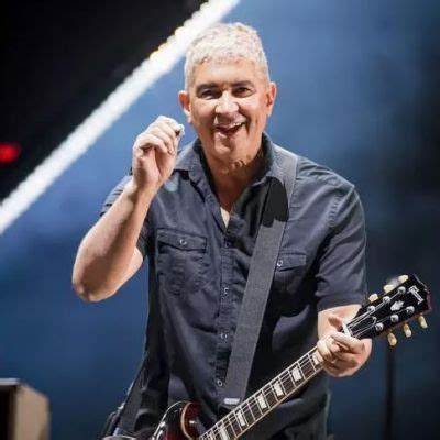Pat Smear Net Worth, Age, Height, Bio, Birthday, Wiki!