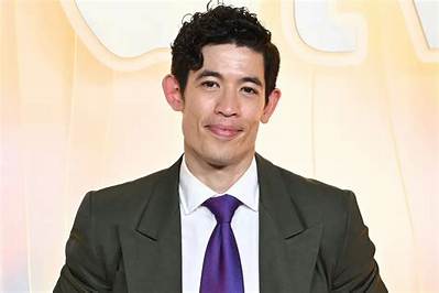 Patrick E. Hobbs Net Worth, Age, Height, Bio, Birthday, Wiki!