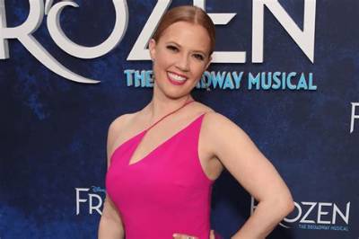 Patti Murin Net Worth, Age, Height, Bio, Birthday, Wiki!