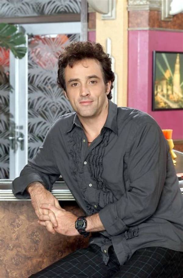 Paul Hipp - Net Worth, Age, Height, Birthday, Bio, Wiki!
