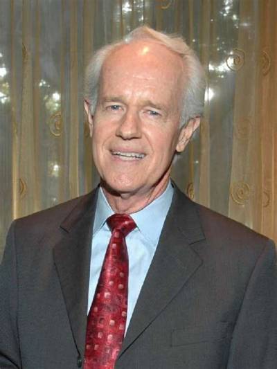 Paul T. Farrell Jr. Net Worth, Age, Height, Bio, Birthday, Wiki!
