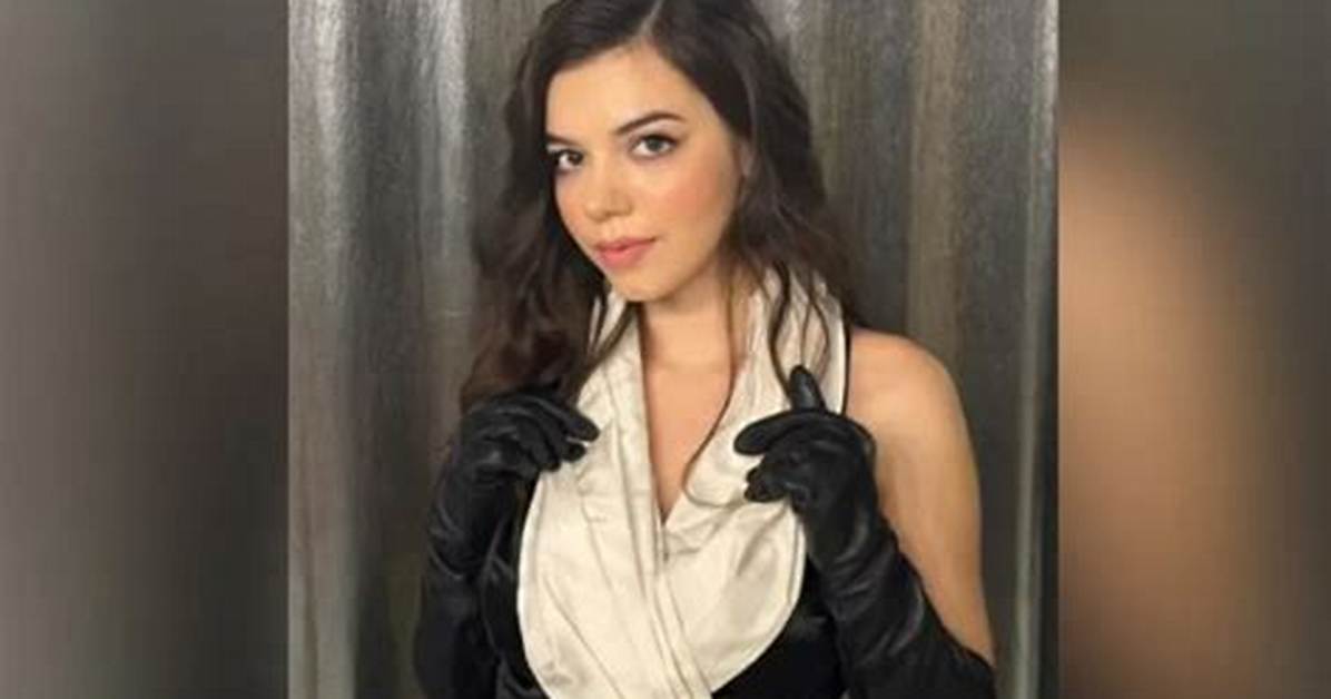 Paula Gallego - Net Worth, Age, Height, Birthday, Bio, Wiki!