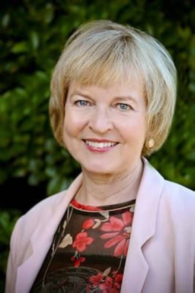 Paula Hart Net Worth, Age, Height, Bio, Birthday, Wiki!