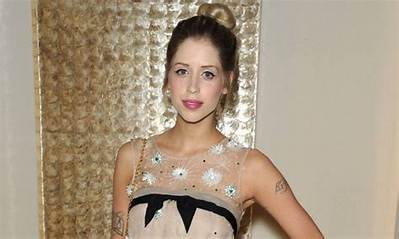 Peaches Geldof Net Worth, Age, Height, Bio, Birthday, Wiki!