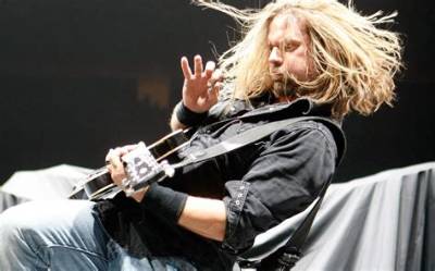 Pepper Keenan - Net Worth, Age, Height, Birthday, Bio, Wiki!