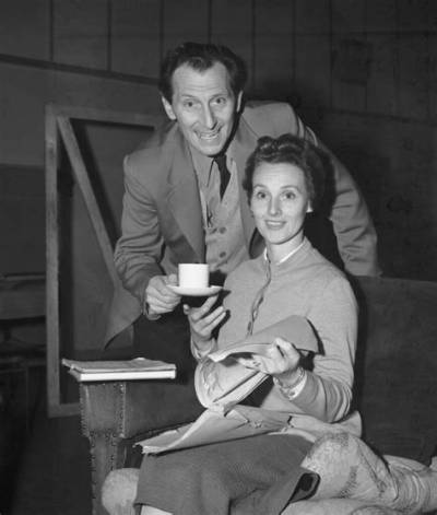 Peter Cushing Net Worth, Age, Height, Bio, Birthday, Wiki!