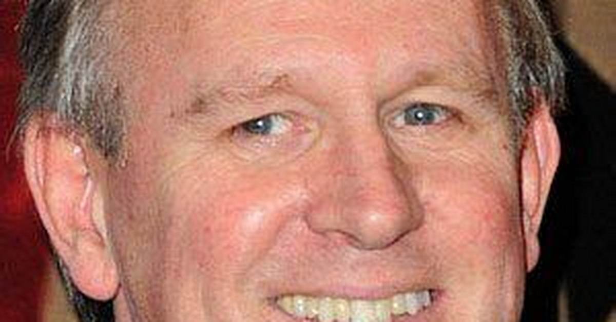 Peter Davison Net Worth, Age, Height, Bio, Birthday, Wiki!