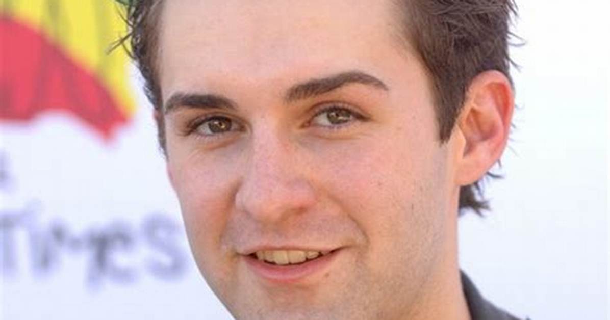 Peter Hughes - Net Worth, Age, Height, Birthday, Bio, Wiki!