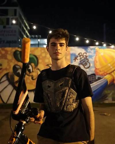 Philthethrill Net Worth, Age, Height, Bio, Birthday, Wiki!